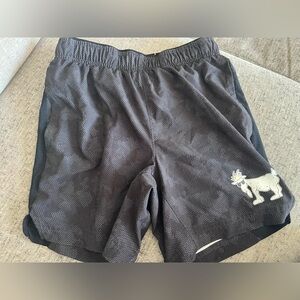 Goat USA youth camo print shorts, size large